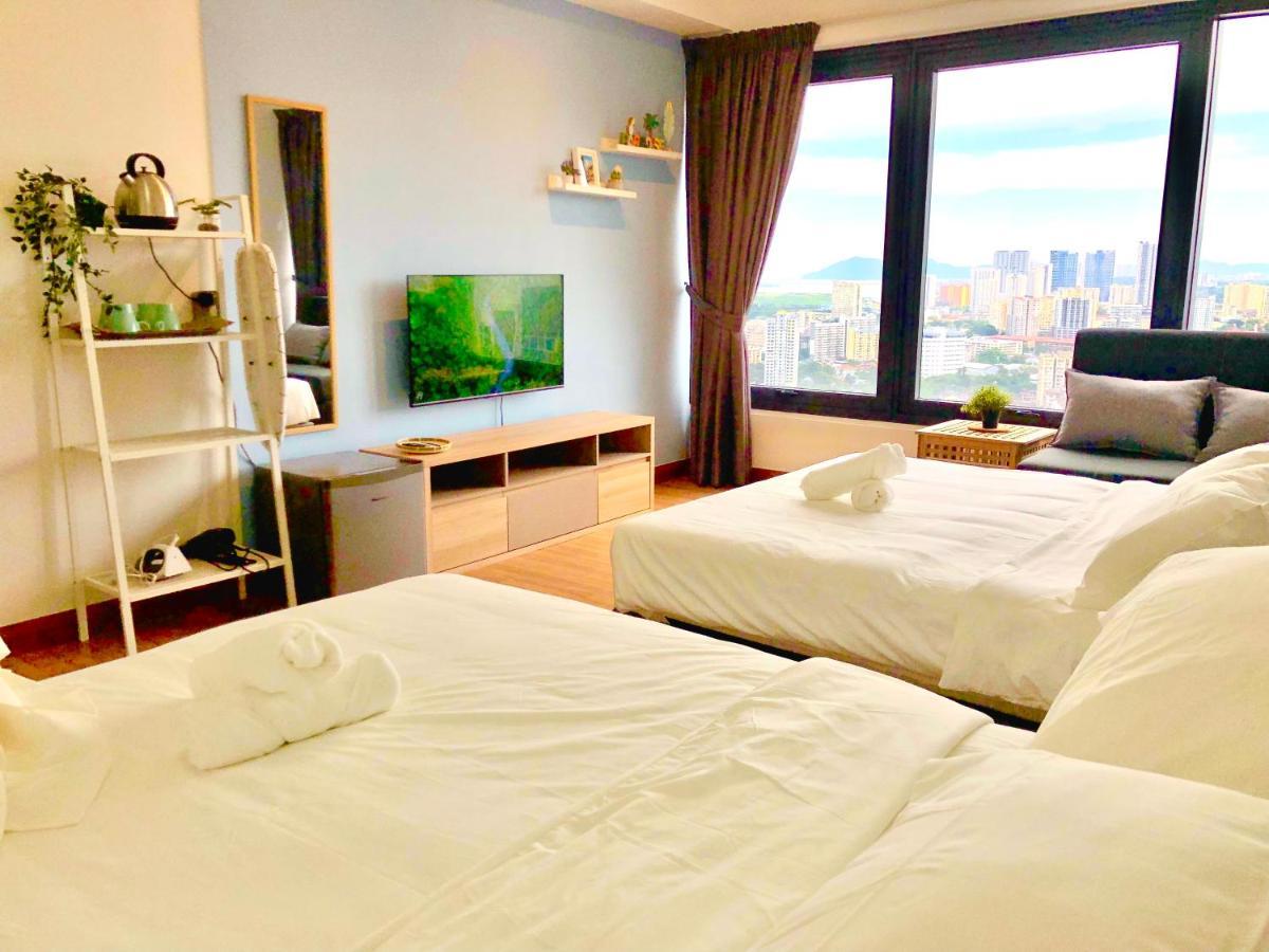 Tropicana 218 Macalister Netflix Unit By Blue Sky Holidays
