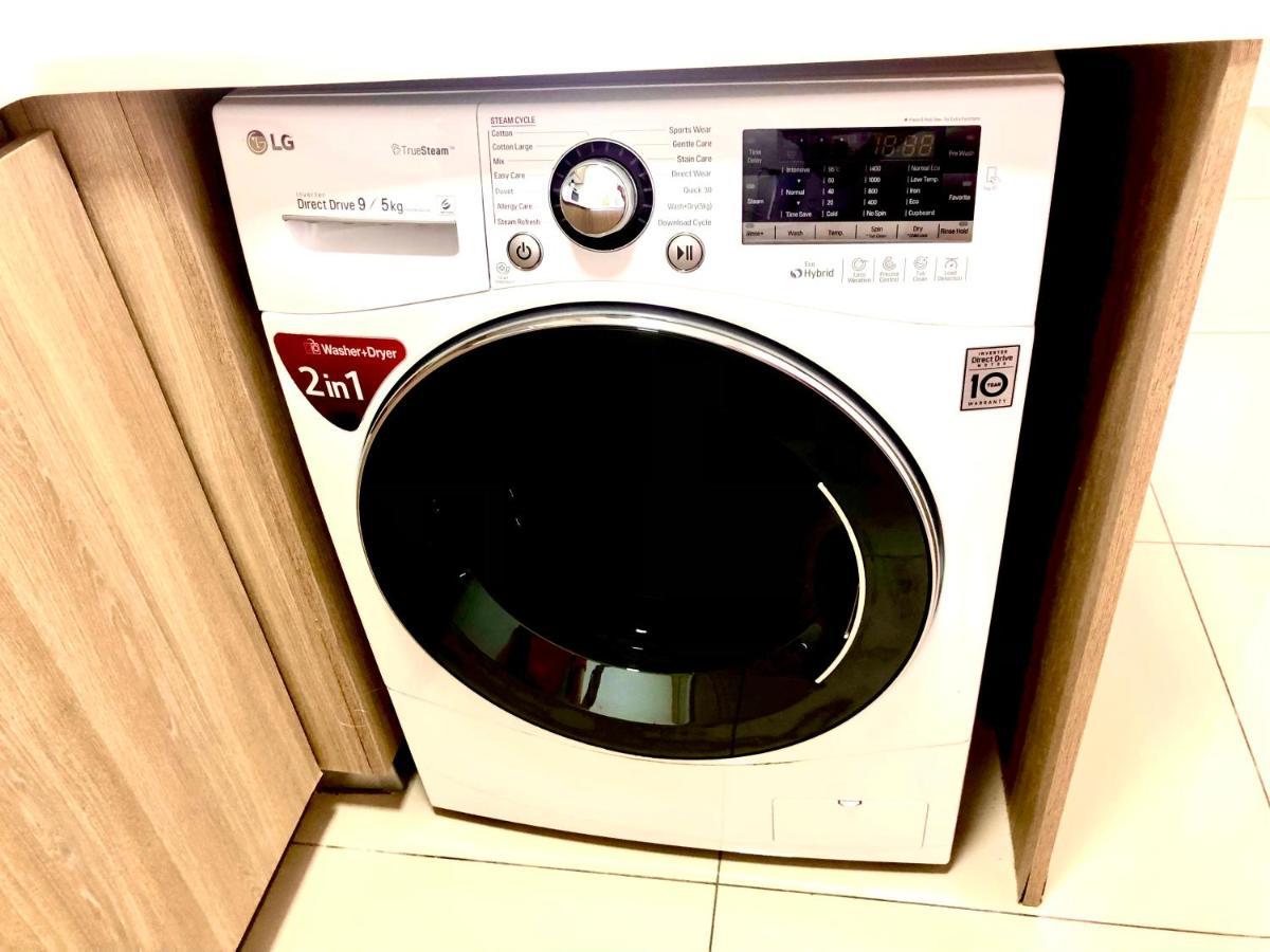 Tropicana 218 Macalister Netflix Unit By Blue Sky Holidays Pangsapuri Georgetown