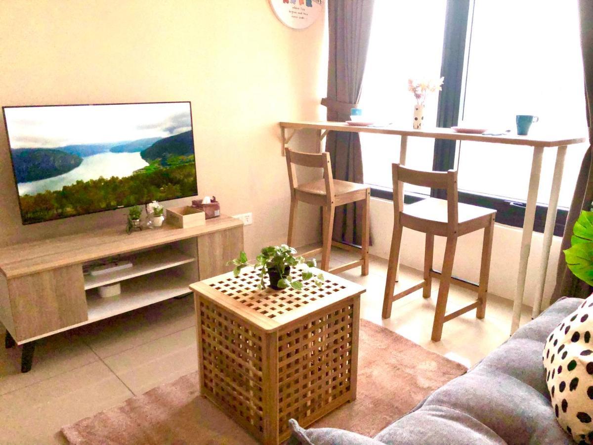Tropicana 218 Macalister Netflix Unit By Blue Sky Holidays Pangsapuri Georgetown