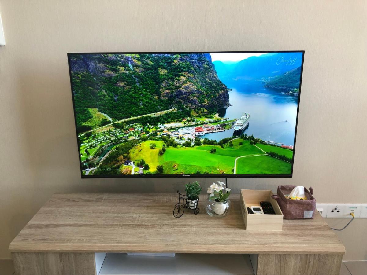 Tropicana 218 Macalister Netflix Unit By Blue Sky Holidays Georgetown