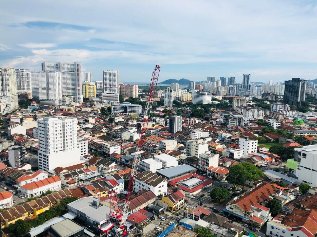 Tropicana 218 Macalister Netflix Unit By Blue Sky Holidays Pangsapuri *