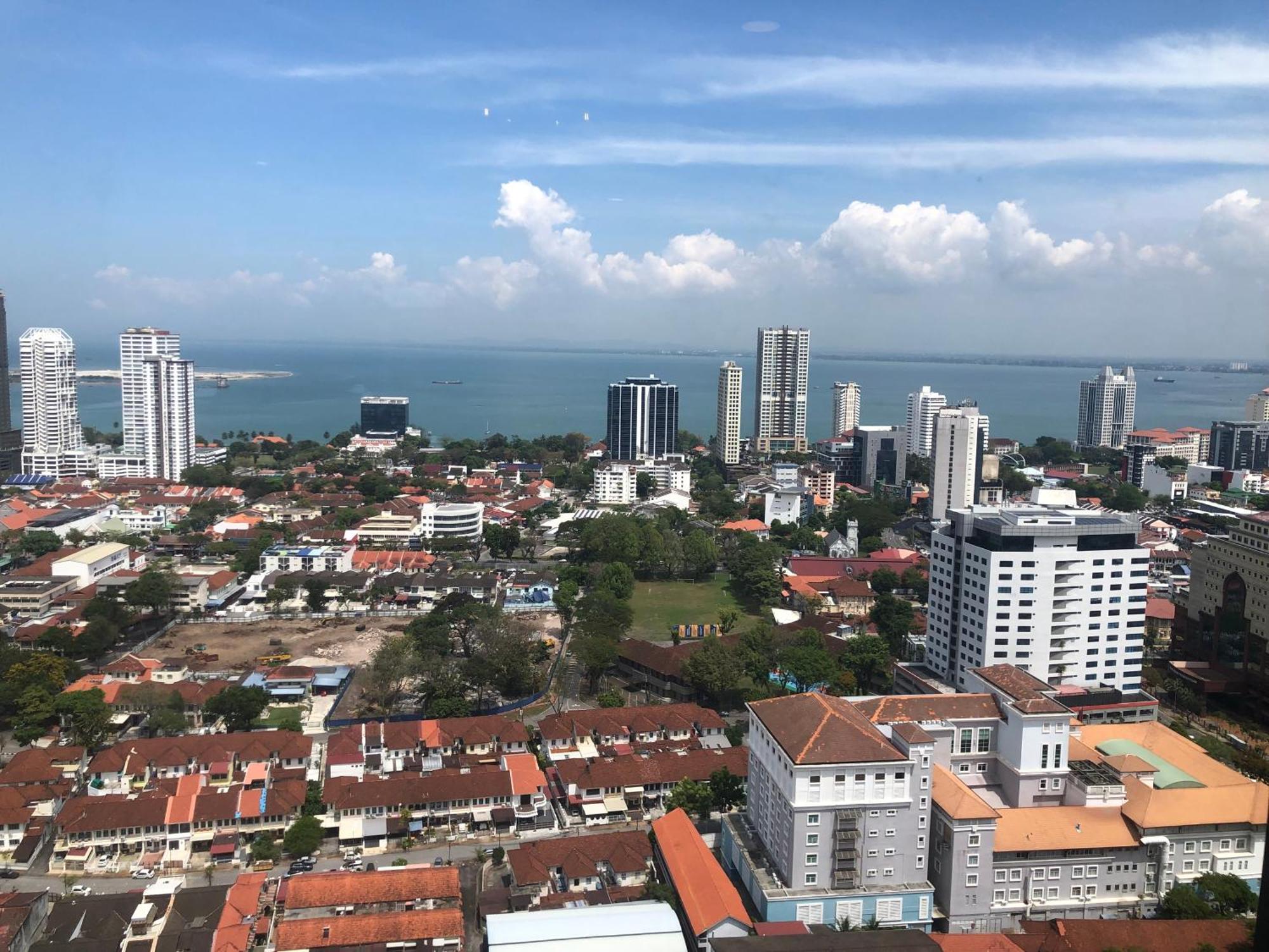 Tropicana 218 Macalister Netflix Unit By Blue Sky Holidays Georgetown